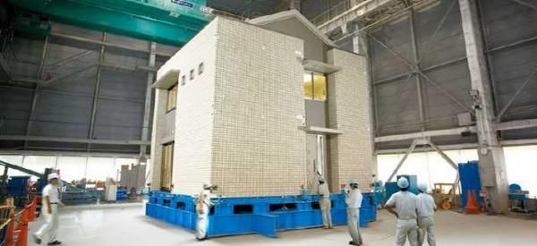 MGEO制振装置　地震の不安を減らすミサワホームの安心技術の画像