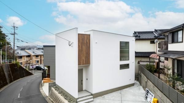 狭小地でも明るく快適な暮らしができる家