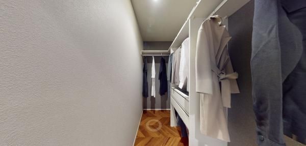 ウォークインクローゼットの画像