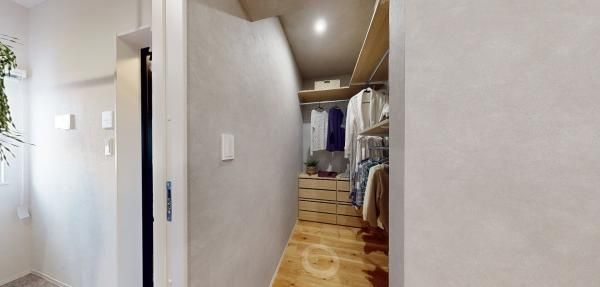 ウォークインクローゼットの画像