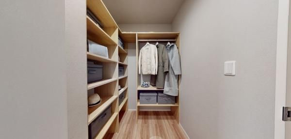 ウォークインクローゼットの画像