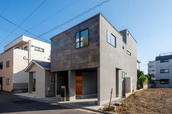 非日常感を味わえる隠れ家スペースのある家