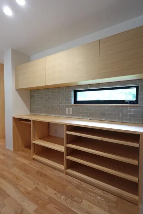 造作カップボードの画像