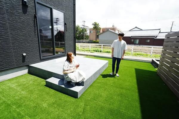 土や植物とふれあう暮らしの画像