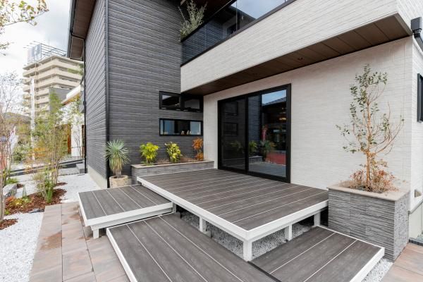 パナソニックの耐震テクノロジー×全館空調。妥協なき「強さと快適」をここに。