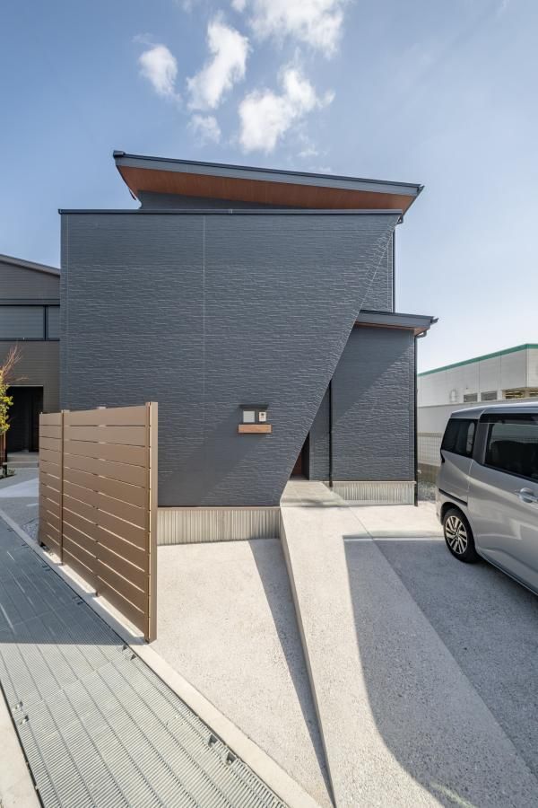 平屋のように暮らす2階建ての家