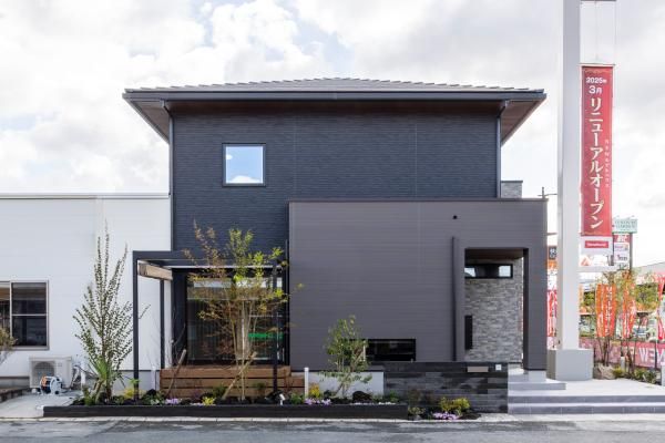 上津バイパス店モデル