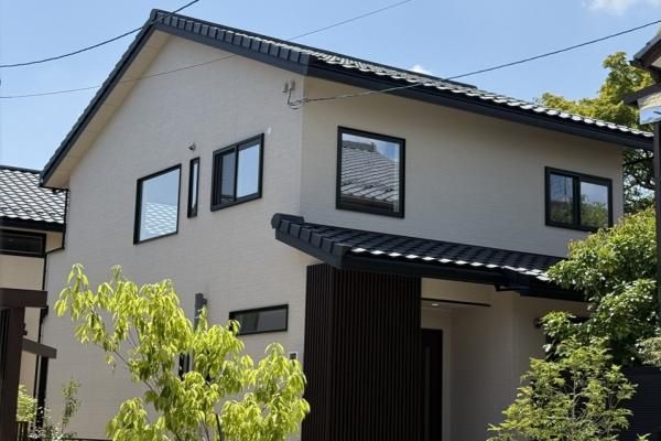 京の趣と木の温もりが調和する住まい