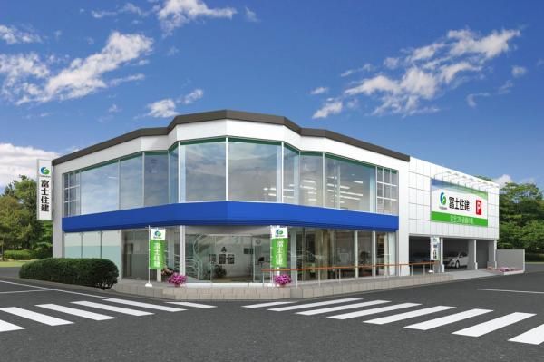 大きな吹き抜けと豊富な設備展示で、家づくりを立体的に思い描けるショールーム