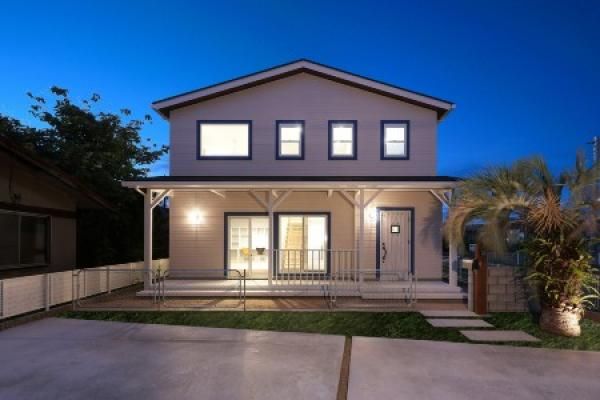 カリフォルニアスタイルの家