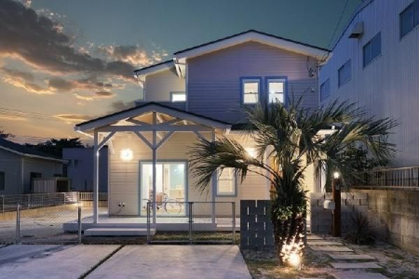 SURFER’S HOUSE